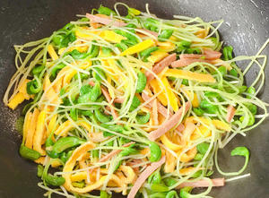 火腿鸡蛋炒黑豆苗