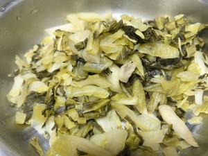 酸菜炒牛肉（猪肉）