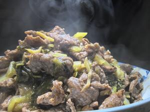 酸菜炒牛肉（猪肉）