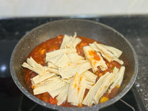 番茄腐竹牛肉煲